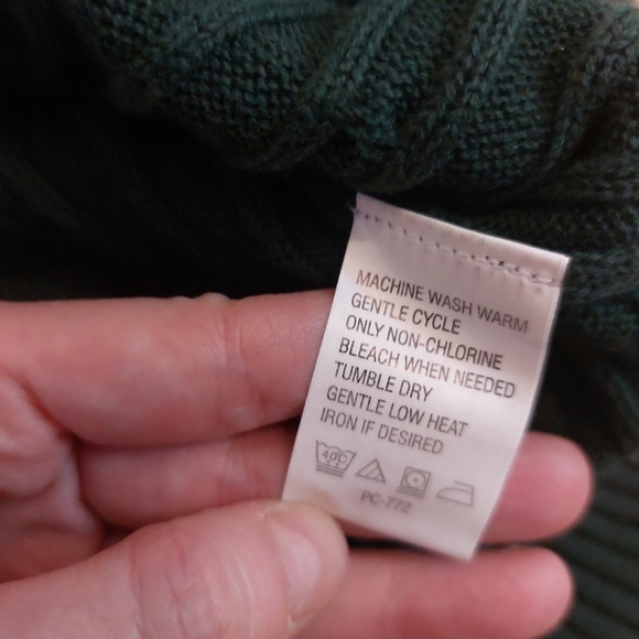 Izod green v neck cable knit sweater size XL - Picture 5 of 6